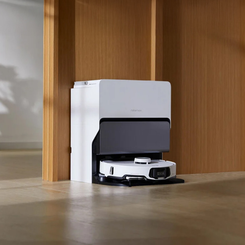 Прахосмукачка робот Roborock S8 MaxV Ultra S8MVU02-00, 69 W, 10000 Pa, Lidar, Wi-Fi, Гласови команди, 5200 mAh, 3D картографиране, Автономия до 180 мин, Бял