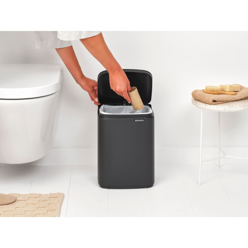 Кош за боклук Brabantia Bo Small 1008868, 7л, Плавно и безшумно отваряне, Тъмносив