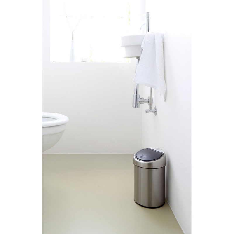Кош за боклук Brabantia Touch Bin 647217, 3 л, Плавно и безшумно отваряне, Стенен монтаж, Устойчив на пръстови отпечатъци, Инокс