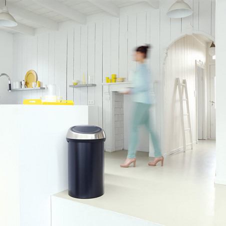 Кош за боклук Brabantia Touch Bin 647251, 60 л, Плавно и безшумно отваряне, Черен/инокс