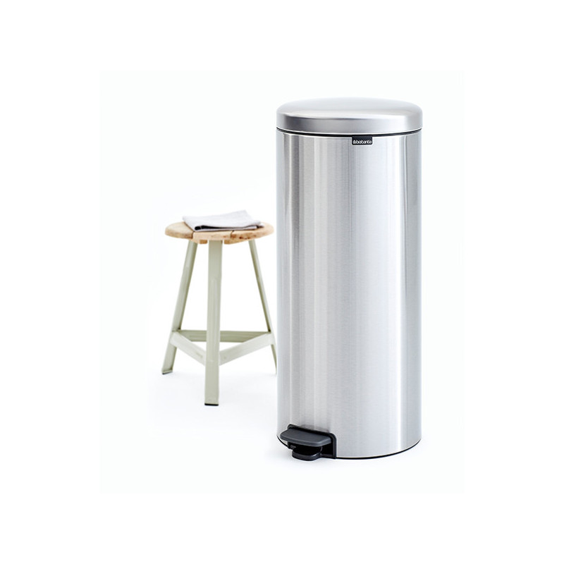 Кош за боклук с педал Brabantia NewIcon 649061, 30 л, Плавно затваряне, Противоплъзгаща основа, Устойчив на пръстови отпечатъци, Инокс/Мат