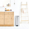 Кош за боклук с педал Brabantia NewIcon 649061, 30 л, Плавно затваряне, Противоплъзгаща основа, Устойчив на пръстови отпечатъци, Инокс/Мат