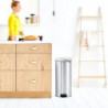 Кош за боклук с педал Brabantia NewIcon 649061, 30 л, Плавно затваряне, Противоплъзгаща основа, Устойчив на пръстови отпечатъци, Инокс/Мат