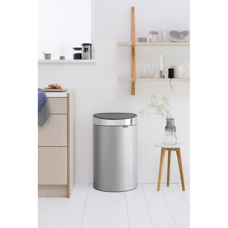 Кош за боклук Brabantia Touch Bin New 650528, 40 л, Безшумно и плавно затваряне, Плосък гръб, Инокс/мат
