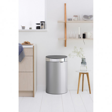 Кош за боклук Brabantia Touch Bin New 650528, 40 л, Безшумно и плавно затваряне, Плосък гръб, Инокс/мат