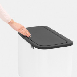 Кош за боклук Brabantia Bo Touch 651110, 11+23 л, Плавно и безшумно отваряне, Голям отвор, Бял