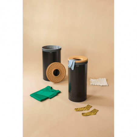 Кош за пране Brabantia 1000826, 60 л, Корков капак, Пълнене без отваряне, Вентилационни отвори, Черен