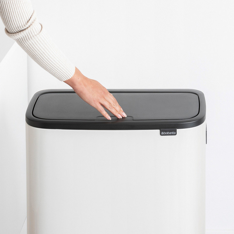 Кош за боклук Brabantia Bo Touch Hi 1001259, 60 л, Странични отвори за пренасяне, Регулируеми крака, Бял