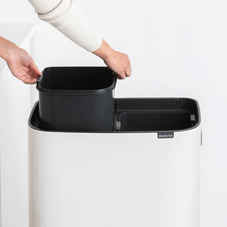 Кош за боклук Brabantia Bo Touch Hi 1001263, 2x30 л, Плътно прилепване към стена, Реглаж на краката, Бял