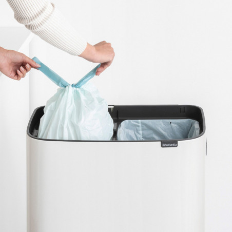 Кош за боклук Brabantia Bo Touch Hi 1001263, 2x30 л, Плътно прилепване към стена, Реглаж на краката, Бял