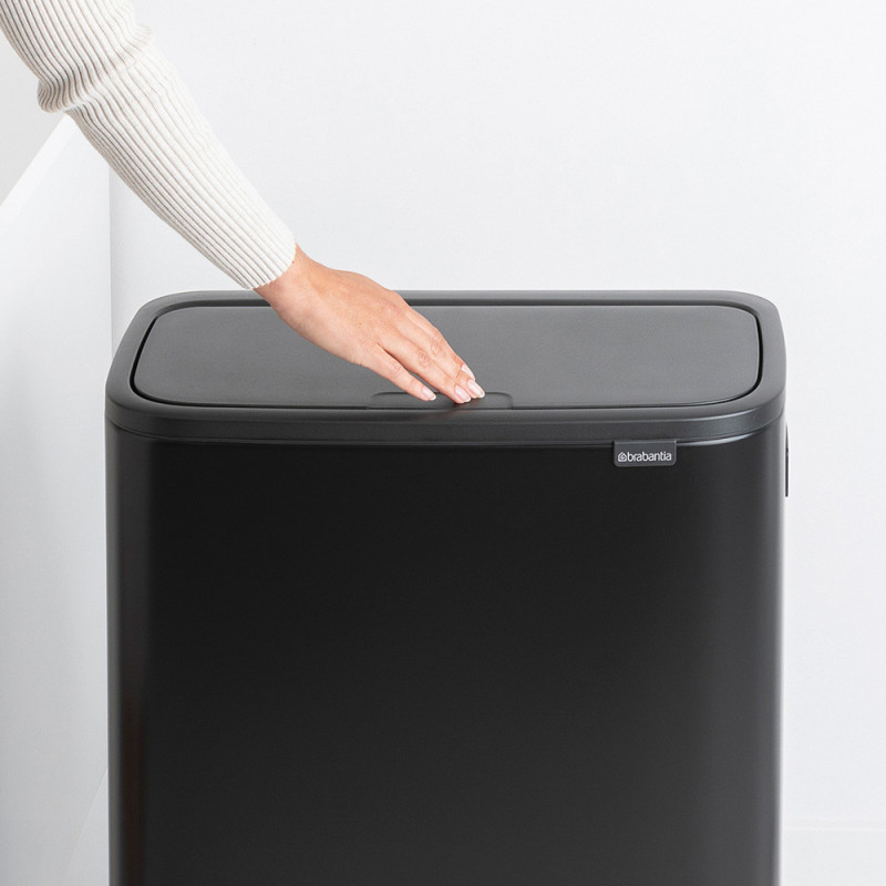 Кош за боклук Brabantia Bo Touch Hi 1001264, 2x30 л, Плътно прилепване към стена, Реглаж на краката, Черен/мат