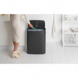 Кош за боклук Brabantia Bo Touch 1001274, 60 л, Плавно и безшумно отваряне, Голям отвор, Устойчив на отпечатъци, Черен/мат