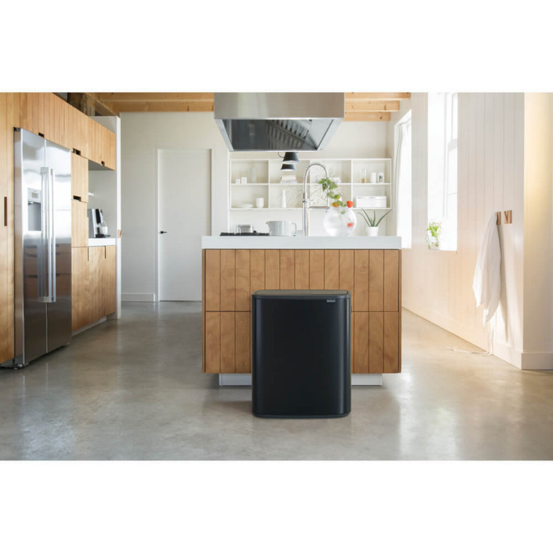 Кош за боклук Brabantia Bo Touch 1001274, 60 л, Плавно и безшумно отваряне, Голям отвор, Устойчив на отпечатъци, Черен/мат