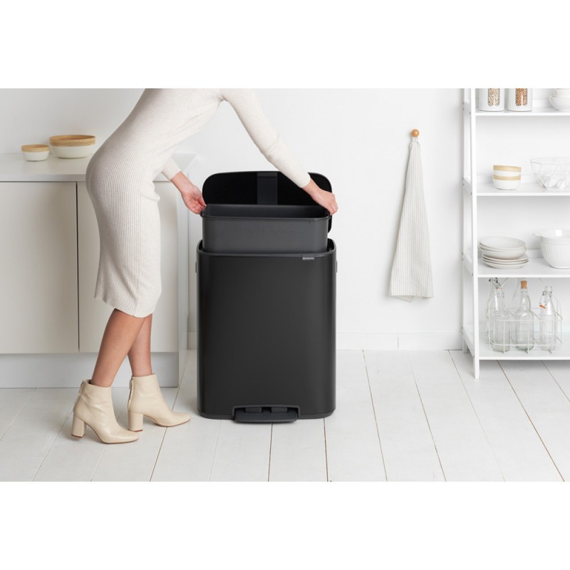 Кош за боклук Brabantia Bo Pedal 1003185, 60 л, Леко затваряне, Противоплъзгаща основа, Черен