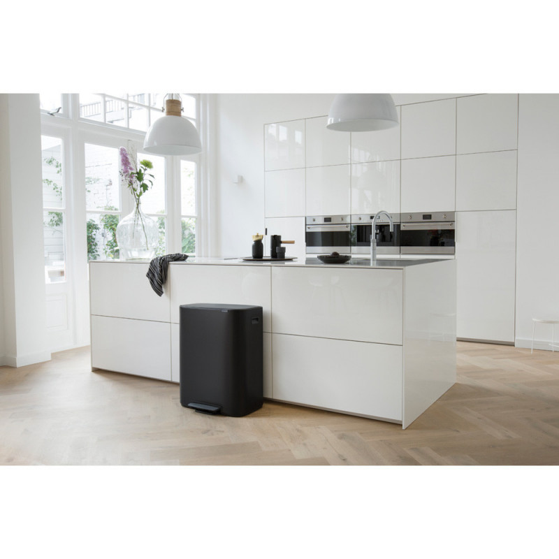 Кош за боклук Brabantia Bo Pedal 1003191, 2x30 л, Плавно затваряне, Противоплъзгаща основа, Черен