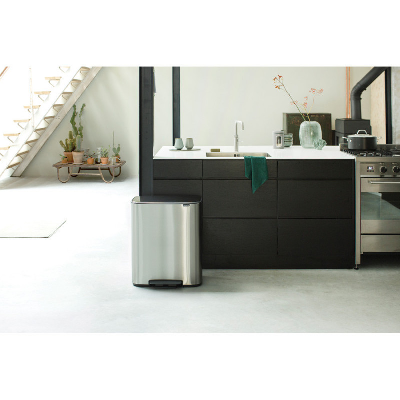 Кош за боклук Brabantia Bo Pedal 1003192, 2x30 л, Плавно затваряне, Противоплъзгаща основа, Устойчив на пръстови отпечатъци, Инокс/мат