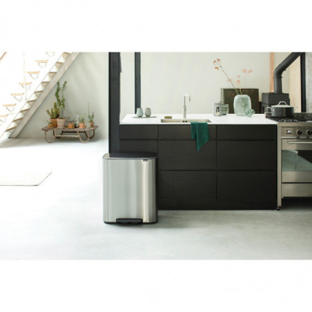Кош за боклук Brabantia Bo Pedal 1003192, 2x30 л, Плавно затваряне, Противоплъзгаща основа, Устойчив на пръстови отпечатъци, Инокс/мат