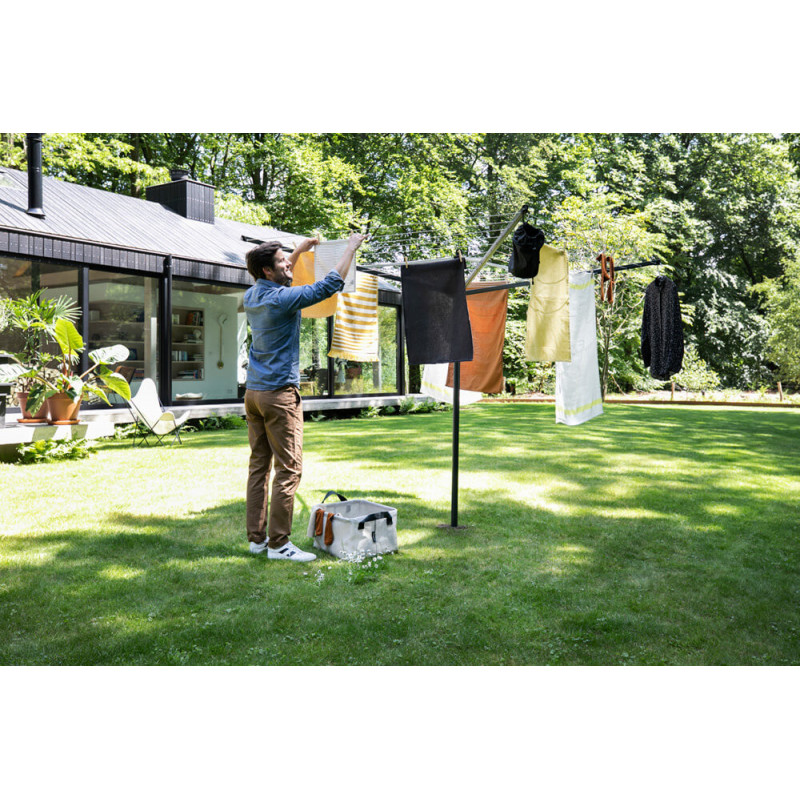Външен простор Brabantia Lift-O-Matic 1003464, 50 м, Регулируема височина, Метален шиш за вкопаване, Резистентен на корозия, Черен