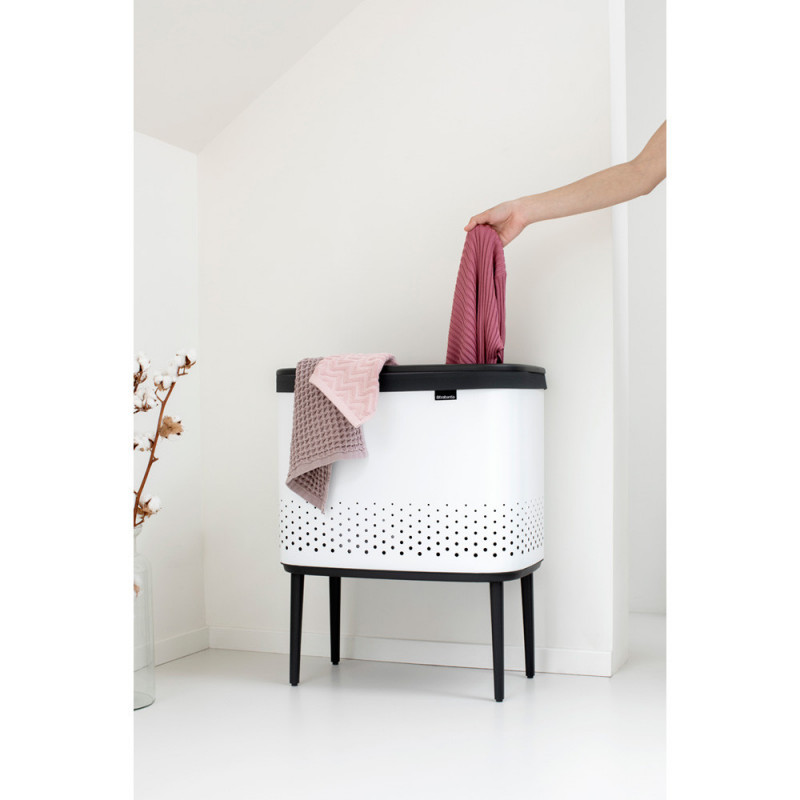 Кош за пране Brabantia Bo 1004174, 60 л, Пълнене без отваряне, Вентилационни отвори, Регулируеми крачета, Бял