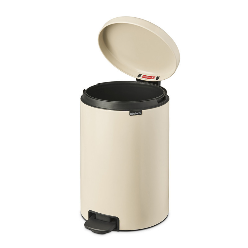 Кош за боклук с педал Brabantia NewIcon 1005535, 20 л, Плавно затваряне, Противоплъзгаща основа, Бежов