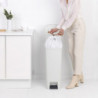 Кош за боклук с педал Brabantia StepUp 1005556, 40 л, Екологични материали, Голям отвор, Светлосив