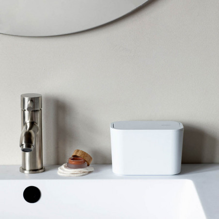Кошче за отпадъци за баня Brabantia MindSet 1005689, Минерално покритие, Люлеещ се капак, Бял