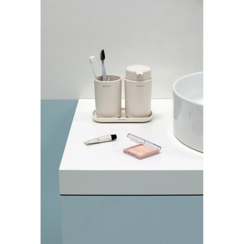 Комплект аксесоари за баня Brabantia ReNew 1006266, 3 части, 250 мл, Устойчиви на корозия, Бежов