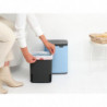Кош за боклук Brabantia Bo Small 1006631, 7 л, Плавно и безшумно отваряне, Противоплъзгаща основа, Светлосин