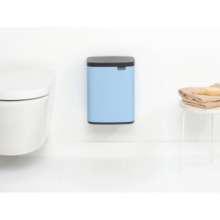 Кош за боклук Brabantia Bo Small 1006631, 7 л, Плавно и безшумно отваряне, Противоплъзгаща основа, Светлосин
