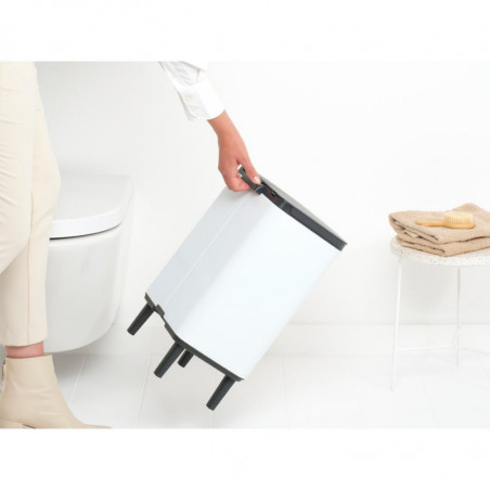 Кош за боклук Brabantia Bo Small Hi 1006647, 12 л, Плавно и безшумно отваряне, Противоплъзгаща основа, Бял