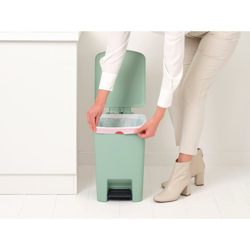 Кош за боклук с педал Brabantia StepUp 1008484, 25 л, Екологични материали, Голям отвор, Светлозелен