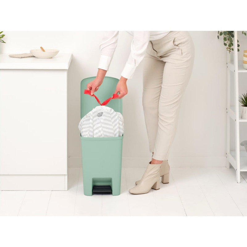 Кош за боклук с педал Brabantia StepUp 1008484, 25 л, Екологични материали, Голям отвор, Светлозелен