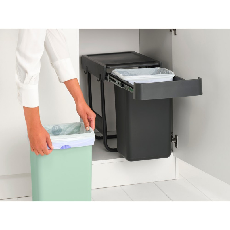 Кош за разделно събиране на боклук Brabantia Sort&Go 1008862, 2x15 л, Вътрешен монтаж с телескопична рамка, Сив/зелен