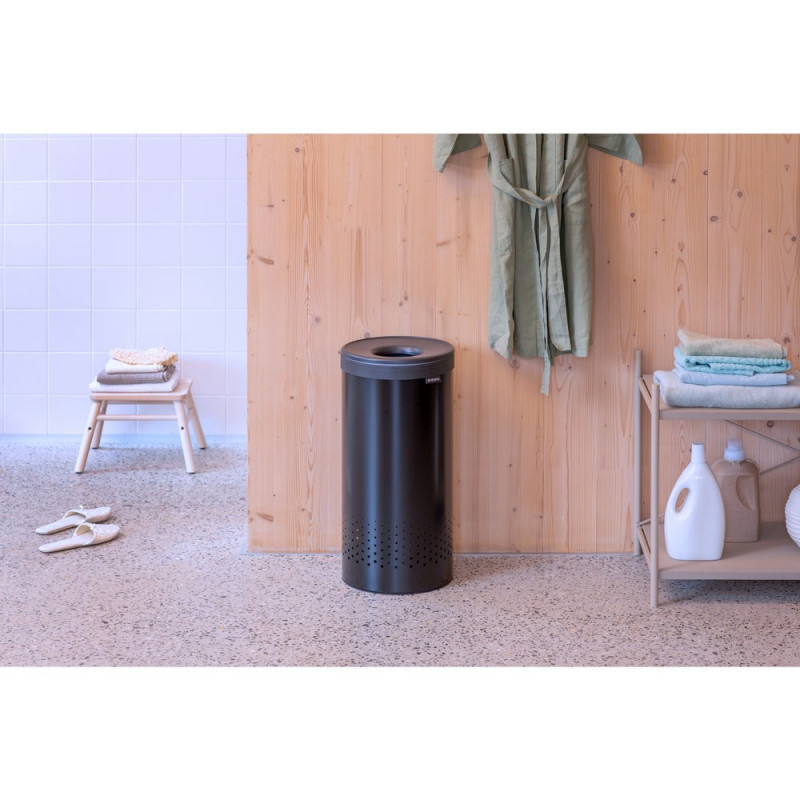 Кош за пране Brabantia 1008916, 35 л, Пластмасов капак, Пълнене без отваряне, Вентилационни отвори, Черен
