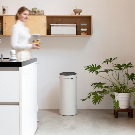 Кош за боклук Brabantia Touch Bin New 1005544, 30 л, Безшумно и плавно затваряне, Бежов