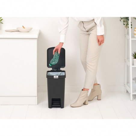 Кош за боклук с педал Brabantia StepUp 1008479, 16 л, Екологични материали, Голям отвор, Тъмносив