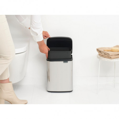 Кош за боклук Brabantia Bo Small 1006630, 7 л, Плавно и безшумно отваряне, Противоплъзгаща основа, Инокс