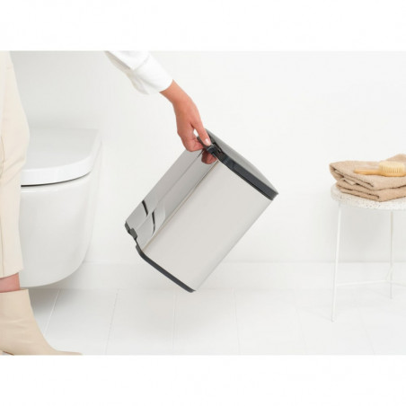 Кош за боклук Brabantia Bo Small 1006630, 7 л, Плавно и безшумно отваряне, Противоплъзгаща основа, Инокс