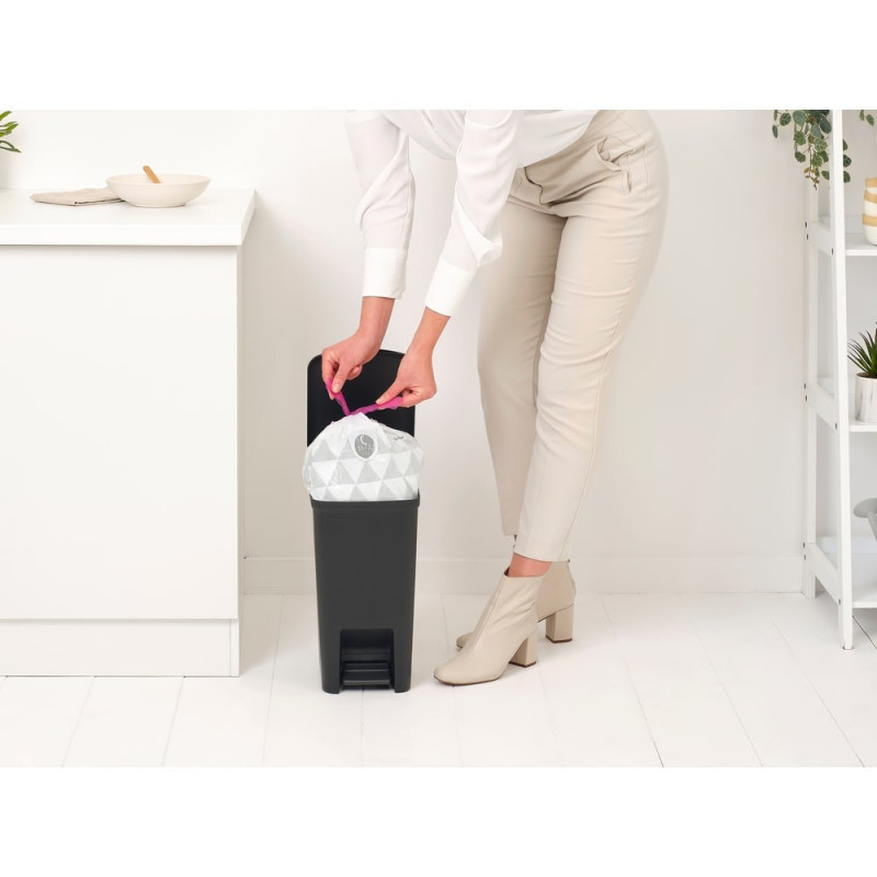 Кош за боклук с педал Brabantia StepUp 1008476, 10 л, Екологични материали, Голям отвор, Тъмносив