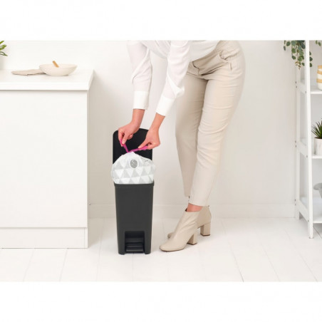 Кош за боклук с педал Brabantia StepUp 1008476, 10 л, Екологични материали, Голям отвор, Тъмносив