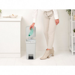 Кош за боклук с педал Brabantia StepUp 1008480, 16 л, Екологични материали, Голям отвор, Светлосив