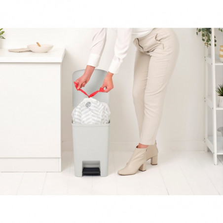 Кош за боклук с педал Brabantia StepUp 1008483, 25 л, Екологични материали, Голям отвор, Светлосив