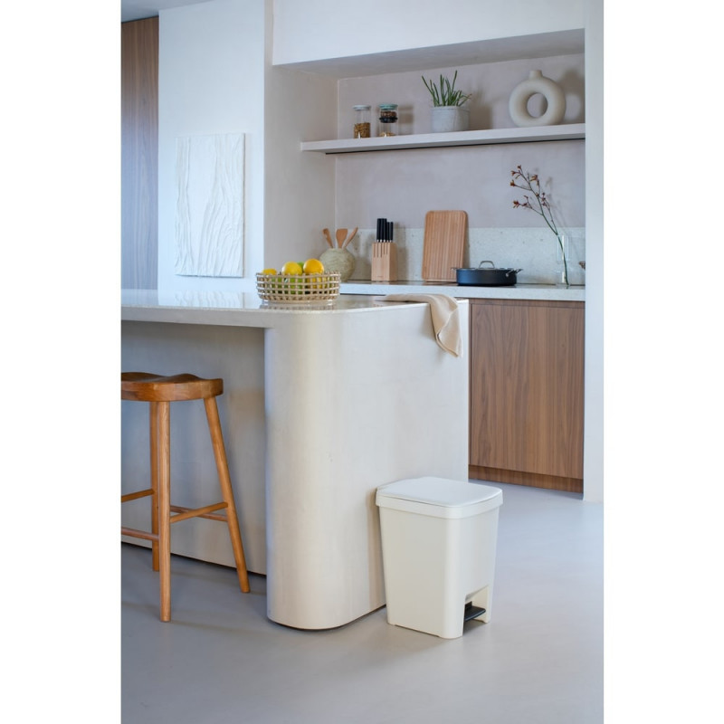 Кош за боклук с педал Brabantia StepUp 1008483, 25 л, Екологични материали, Голям отвор, Светлосив