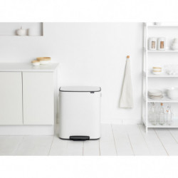 Кош за боклук Brabantia Bo Pedal 1003182, 60 л, Леко затваряне, Противоплъзгаща основа, Бял
