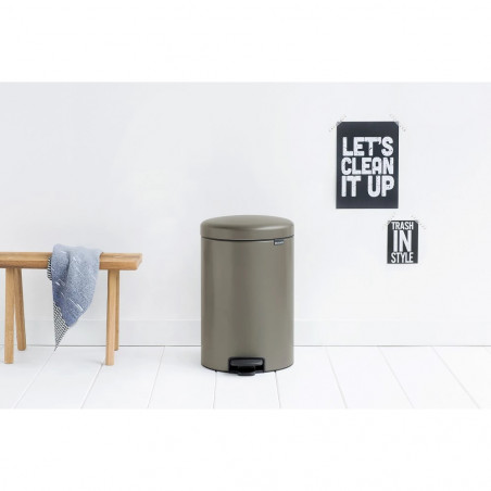 Кош за боклук с педал Brabantia NewIcon 649042, 20 л, Плавно затваряне, Противоплъзгаща основа, Сив