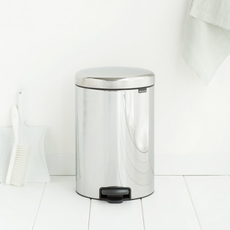 Кош за боклук с педал Brabantia NewIcon 649048, 20 л, Плавно затваряне, Противоплъзгаща основа, Метална вътрешна кофа, Инокс