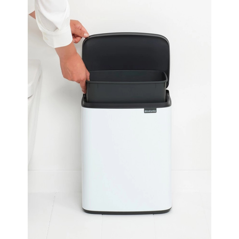 Кош за боклук Brabantia Bo Small 1006633, 12 л, Безшумно и плавно отваряне, Противоплъзгаща основа, Бял