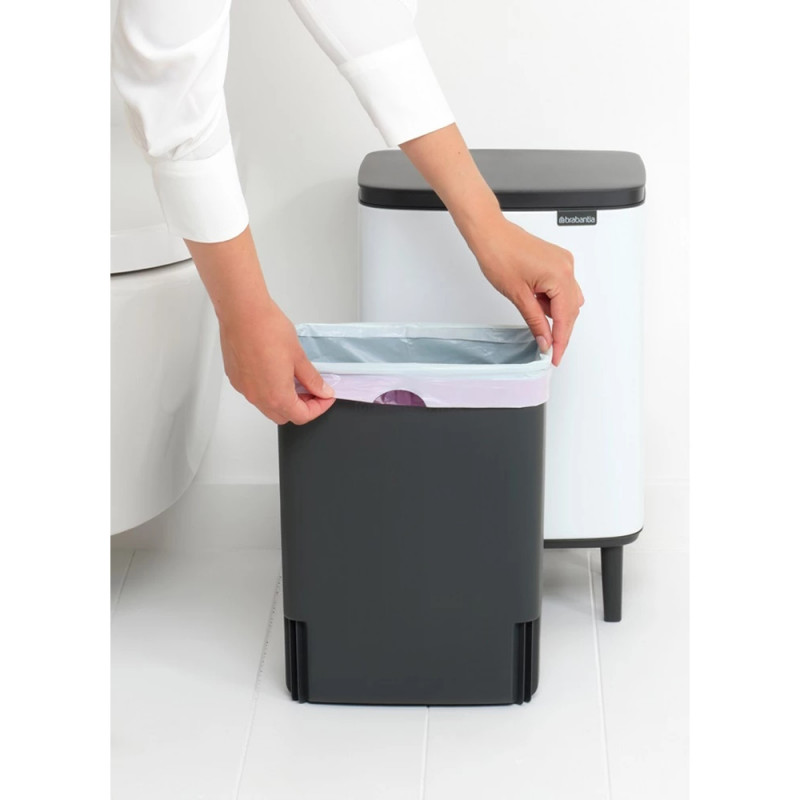 Кош за боклук Brabantia Bo Small Hi 1006647, 12 л, Плавно и безшумно отваряне, Противоплъзгаща основа, Бял