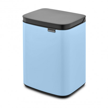 Кош за боклук Brabantia Bo Small 1006626, 4 л, Плавно и безшумно отваряне, Противоплъзгаща основа, Светлосин