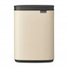 Кош за боклук Brabantia Bo Small 1008865, 4 л, Плавно и безшумно отваряне, Противоплъзгаща основа, Бежов